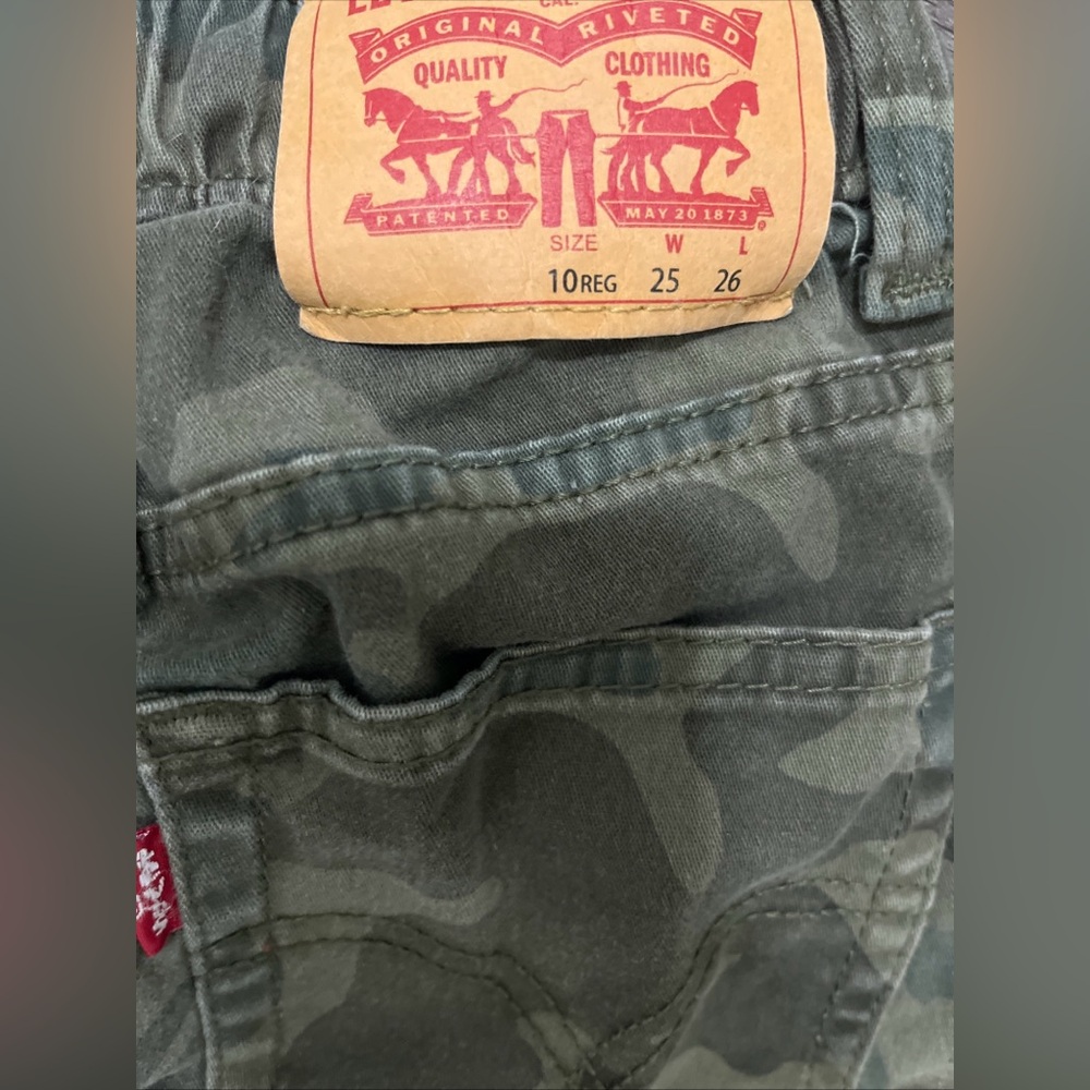 Levi's Boys Camo Jogger Pants Size 10 REG Green Camouflage Elastic Waist
